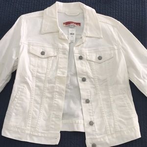 NWT Gap white denim jacket. Size small.